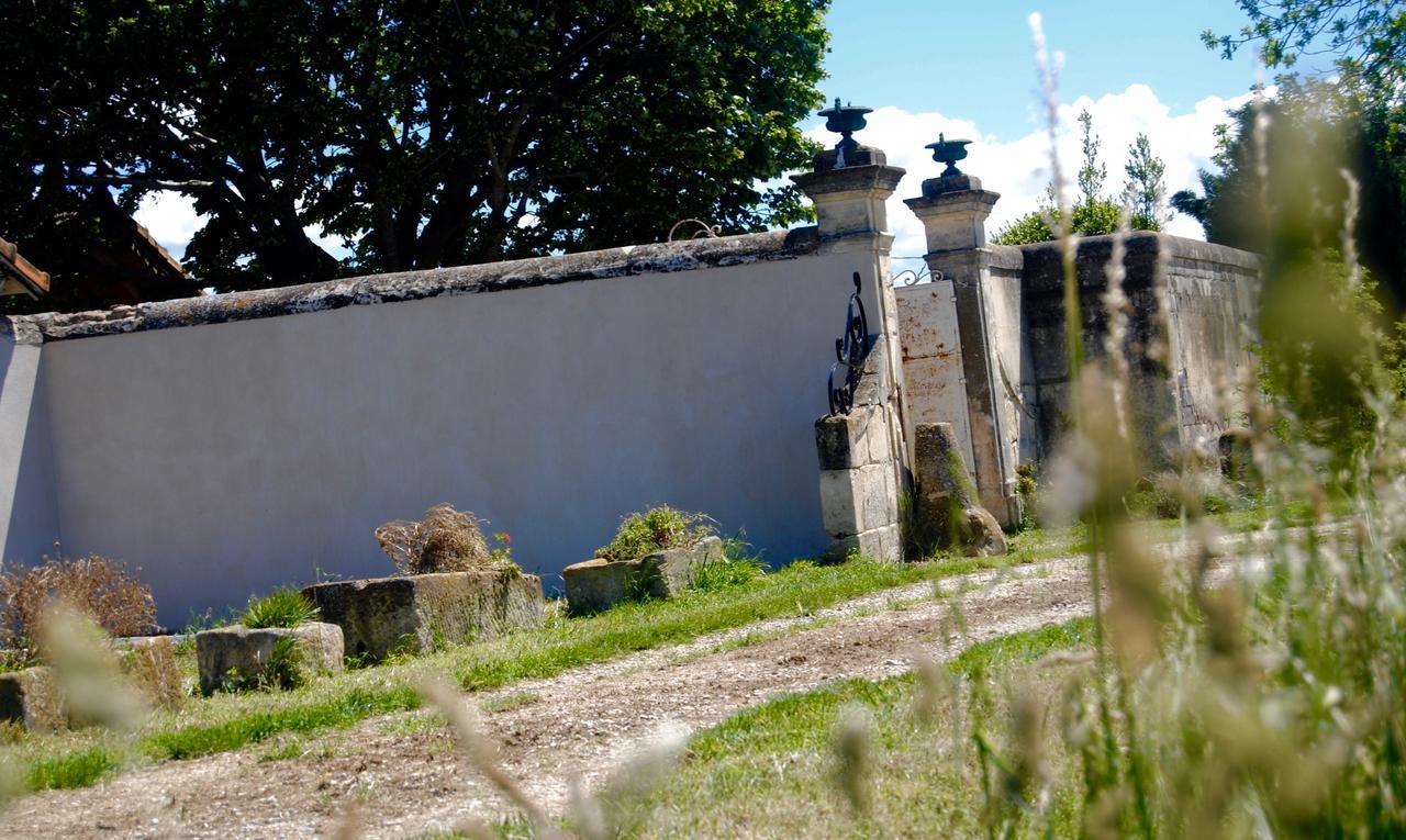 Le Mas Marguerite Arles Exterior photo