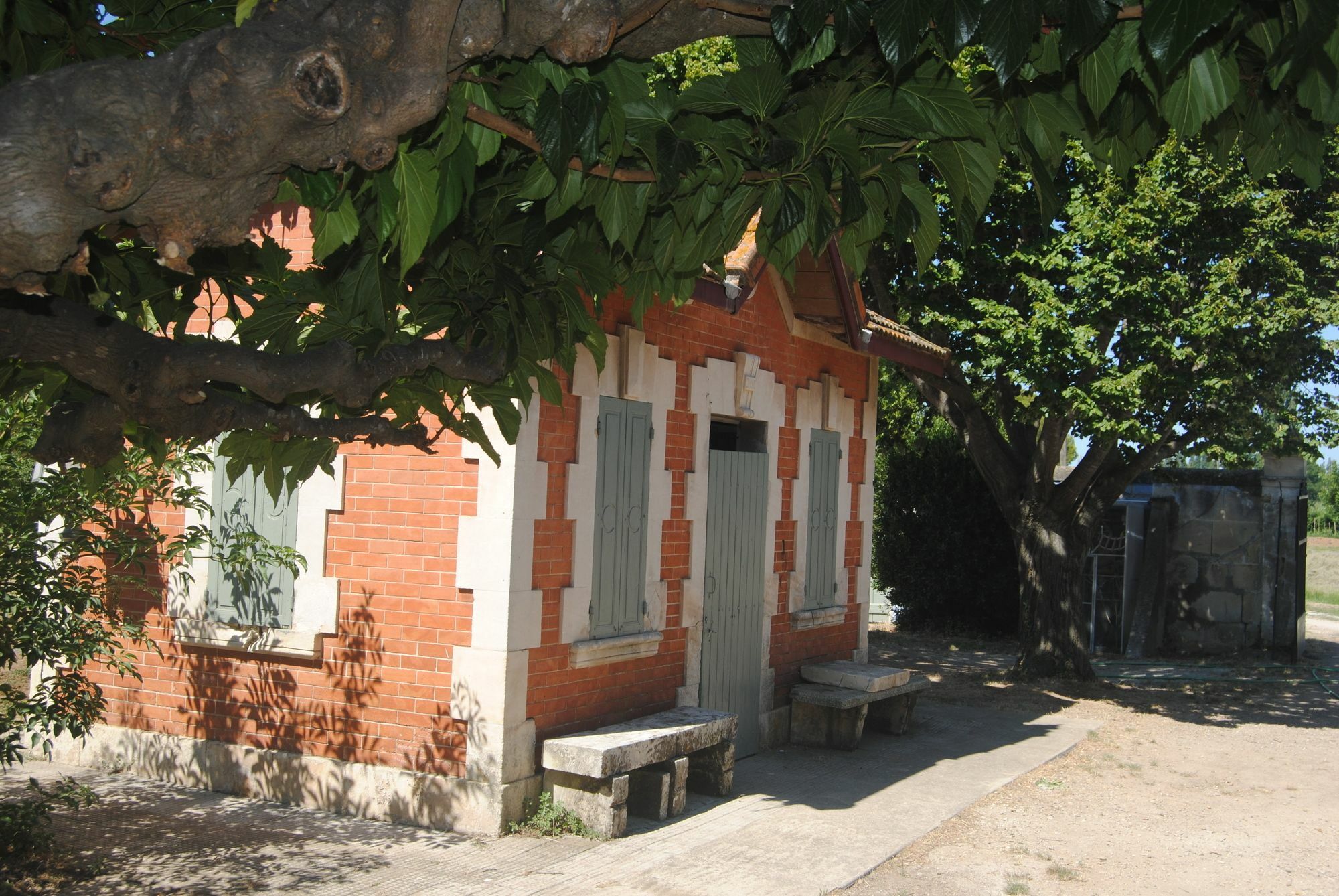 Le Mas Marguerite Arles Exterior photo
